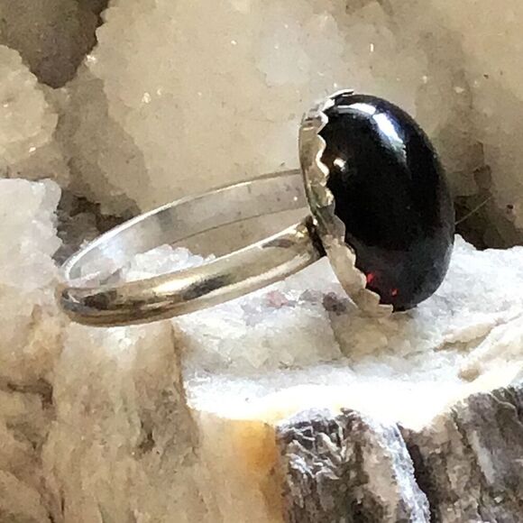 Ring, Garnet and Sterling Silver Ring, size 9, NEW, Handmade, Artisan - Picture 3 of 6